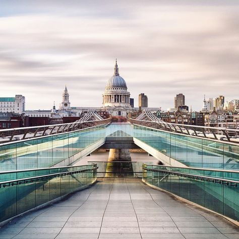 3,536 Likes, 78 Comments - Alessio Andreani (@andreanialessio) on Instagram: “From the shouth bank to St Paul's cathedral through the Millennium bridge. Une of the best sights…” London Millenium Bridge, Millenium Bridge London, Millennium Bridge London, London Video, Millenium Bridge, London Ideas, London Locations, London Photoshoot, London Vibes