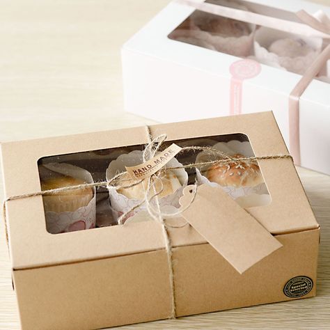 Kraft Box Packaging, Cake Boxes Packaging, Window Cookies, Bakery Packaging Design, Bake Sale Packaging, Baby Shower Party Gifts, Cupcake Packaging, Paper Cake Box, Paper Box Diy