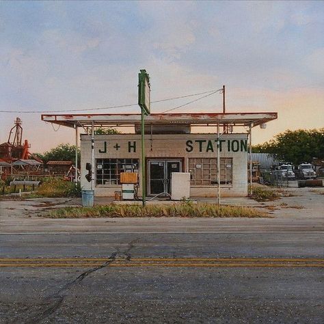 Abandoned Town, Small Towns Usa, Small Town Life, Filling Station, Hyperrealism, Retro Aesthetic, Gas Station, Best Art, Urban Landscape