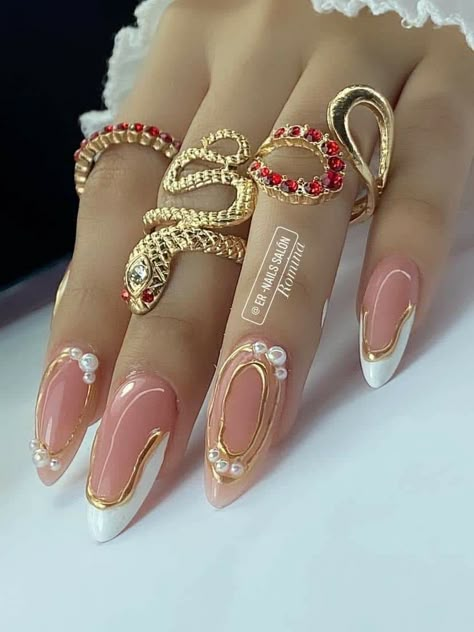 White Gold And Pink Nails, Nail Designs 2024 Trends, Nails Con Relieve, Shiny Nails Designs, Basic Nails, Blush Nails, Nail Art Designs Diy, Uñas Acrilicas, Short Acrylic Nails Designs