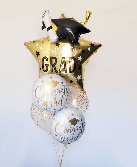 Grad Balloon Bouquet, Easy Graduation Party Decorations, Balloon Decorations Graduation, Kindergarten Graduation Ideas, Unique Graduation Party Ideas, Gold Graduation Decorations, Congratulations Balloons, Graduation Party Pictures, Graduation Party Desserts