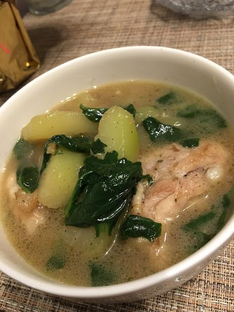 Chicken Sinigang Recipe, Tinola Recipe, Philippine Recipes, Chicken Tinola, Pork Sinigang, Sinigang Recipe, Tinola, Philippines Recipes, Chicken Recipes Boneless