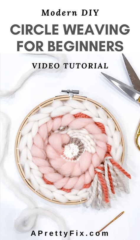 Circle Weaving For Beginners - A Pretty Fix Weaving For Beginners, Circle Weaving, Circle Loom, Circular Weaving, Fiber Crafts, Weaving Loom Projects, Weaving Tutorial, Diy Weaving, Thread Art