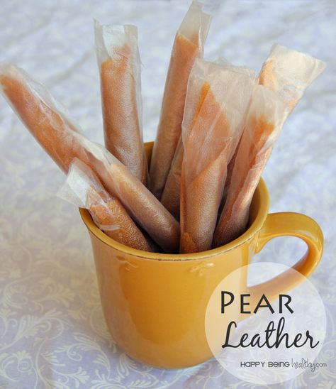 Pear leather in a cup Fruit Leather Recipe, Healthy Summer Snacks, Kids Computer, Fruit Leather, Pear Fruit, Healthy Happy Life, Being Healthy, Summer Snacks, Dehydrated Food