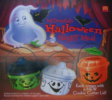 Mcdonald Land, Halloween Advertising, Childhood Halloween, Halloween Ads, Halloween Nostalgia, Nostalgic Halloween, Mcdonald's Toys, Halloween History, Vintage Mcdonalds