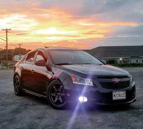 2014 Chevy Cruze Custom, Modded Chevy Cruze, Chevy Cruze Custom, 2017 Chevy Cruze, Chevrolet 2017, Chevrolet Sail, Dream Cars Mercedes, Downhill Bike, 2014 Chevy