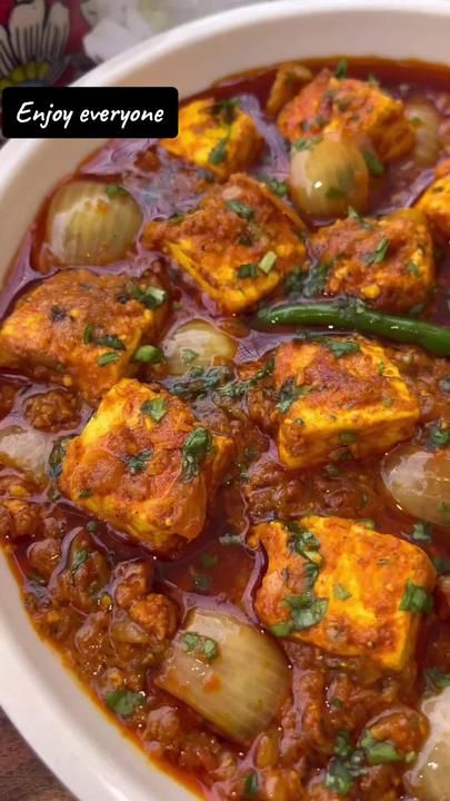 Easy Paneer Recipes, Paneer Dishes, Spicy Snacks Recipes, Breakfast Recipes Indian, Vegetarian Fast Food, Tastemade Recipes, Indian Cooking Recipes, Vegetarian Snacks Recipes, Sweet Dishes Recipes