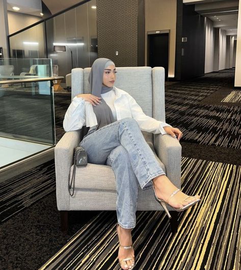 Hijabi Photography, Muslim Girl Outfits, Muslim Outfit, Estilo Hijab, Muslim Style, Hijab Fashionista, Modesty Outfits, Muslim Outfits Casual, Modest Summer Outfits