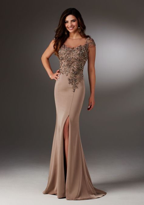 Flaunt your beautiful curves while still looking classy & elegant! Here are the hottest styles in designer cocktail dresses for quinceanera madrinas. - See more at: http://www.quinceanera.com/dresses/designer-cocktail-dresses-for-quinceanera-madrinas/#sthash.Ly2Vjx2V.dpuf Brides Mom Dress, Mother Of The Bride Dresses Long, Mother Of Bride Outfits, Mother Of The Bride Gown, Mother Of Groom Dresses, Mother Wedding Dress, Designer Cocktail Dress, Bride Groom Dress, Mob Dresses