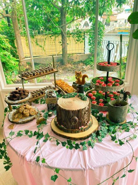 Woodland Forest Animal Baby Shower - Tree Stump Cake, Forest animal poop, Mushroom cupcakes Nature Party Theme Decoration, Forest Animal Theme Party, Woodland Favor Ideas, Forest Baby Shower Backdrop, Forest Animal Birthday Party Decoration, Enchanted Forrest Baby Shower Ideas, Girl Forest Baby Shower, Enchanted Forest Sweet Table, Woodland Dessert Ideas