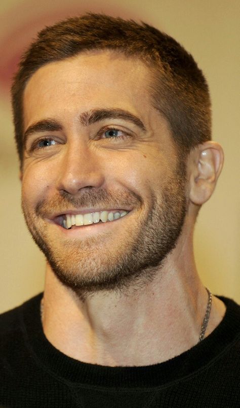 Jake Gyllenhaal Southpaw Haircut, Jake Gyllenhaal Haircut, South Paw, Short Locks, Older Mens Hairstyles, Beyonce Hair, Brush Cut, Very Short Haircuts, Hair Styles 2014