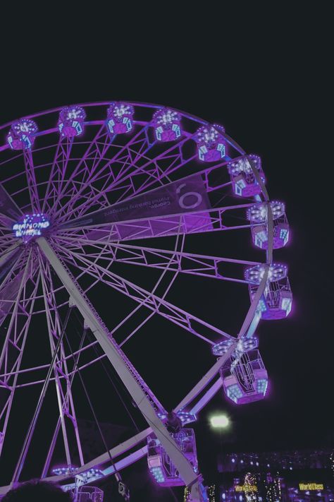 feris wheel aestethic carnival aestethic amusement park aestethic amusement park date night night aestethic aesthetic summer night Amusement Park Dates Aesthetic, Carnival Date Night, Speed Up Songs Background Photo, Amusement Parks At Night, Amusement Park Date Aesthetic, Aesthetic Street Background, Purple Aestethic Wallpaper, Love Aestethic Wallpaper, Amusement Park Aesthetic Night