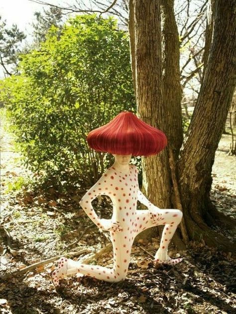 Camping Fashion, Mushroom Costume, Camping Style, Fashion For Kids, Summer Camping, Art Brut, Cool Ideas, Costume Makeup, Weird And Wonderful