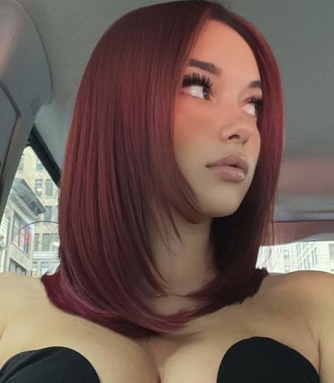 Wine Red Hair, Red Hair Inspo, Wine Hair, Cherry Hair, Dyed Red Hair, Ginger Hair Color, Pretty Hair Color, Burgundy Hair, Hair Stylies