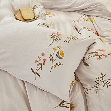 🌷 #cottagecore #boho #farmhouse #vibes #wildflowers Beige Duvet Cover, Beige Duvet, Beige Duvet Covers, Core Aesthetics, Embroidered Duvet Cover, Farmhouse Vibes, Boho Duvet Cover, Pillow Case Bed, Boho Duvet