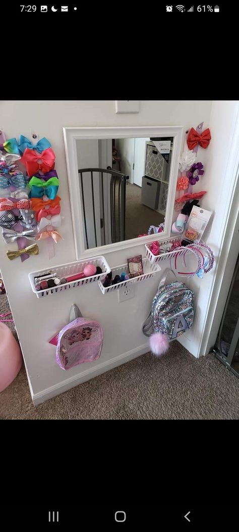 Diy Girls Vanity, Homemade Vanity, Kids Makeup Vanity, Toddler Vanity, Girl Vanity, Kids Closet Storage, Housewife Life, Hair Station, Kids Bedroom Organization