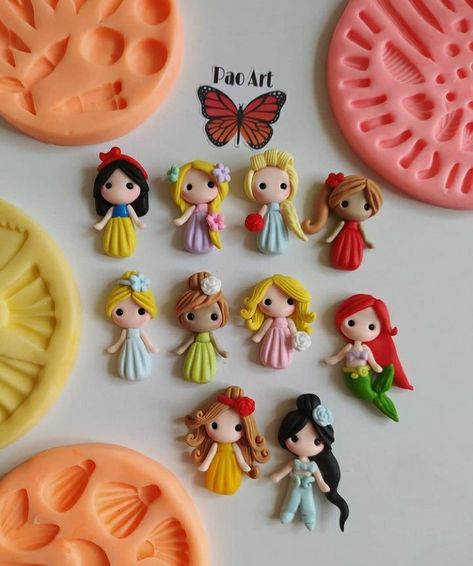 Disney Polymer Clay, Polymer Clay Princess, Clay Art For Kids, Quilling Dolls, Diy Sewing Gifts, Air Dry Clay Projects, Clay Crafts Air Dry, Polymer Clay Jewelry Diy, Polymer Crafts