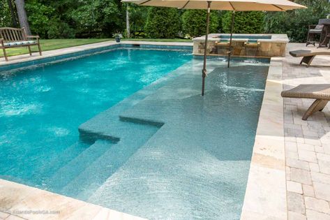 Pool Lounging Shelves - add an element or resort feel into your pool | ATLANTIS POOLS & SPAS, LLC Baja Step Pool Ideas, Swimming Pool Patio Ideas, Front Yard Pool Ideas Curb Appeal, Vinyl Pool Designs, 12x25 Pool, Modern Beach Entry Pool, Simple Pool Designs With Hot Tub, Pool Perpendicular To House, 15x30 Pool Inground