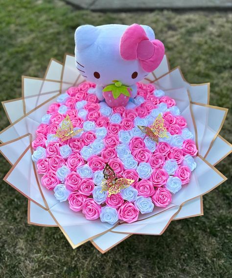 Hello Kitty Ramo Eterno, Hello Kitty Ribbon Bouquet, Hello Kitty Eternal Flower Bouquet, Hello Kitty Roses, Hello Kitty Bouquet Of Flowers, Eternal Ramo, Enternal Flowers Bouquet, Eternal Flower Bouquet Ribbon, Eternal Flower Bouquet Ideas