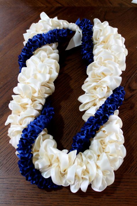 How To Make Leis, Plumeria Ribbon Lei, Graduation Leis Diy Ribbons, Money Lei Diy, Graduation Leis Diy, Lei Making, Candy Lei, Hawaiian Crafts, Light Blue Ribbon