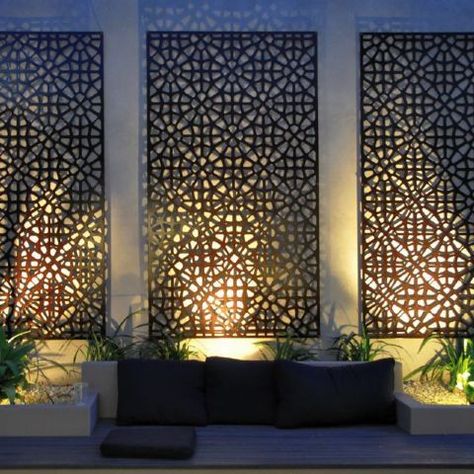 Decorative Fence Panels: 2019 Creative Guide - Exotic Pebbles and Glass Corten Steel Garden, Beautiful Home Gardens, Outdoor Screens, Diy Wand, Pergola Design, Backyard Privacy, Garden Screening, Privacy Screen Outdoor, Metal Tree Wall Art