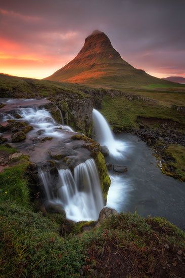 Ice Land, Iceland Landscape, Iceland Travel Tips, Iceland Road Trip, Perfect Road Trip, Dream Travel Destinations, Iceland Travel, Road Trip Itinerary, Belleza Natural