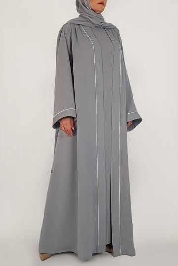 New Abaya Design, Latest Abaya Designs, Simple Abaya, Abaya Designs Latest, Abaya Outfit, Flowy Cardigans, Abaya Design, Modern Hijab Fashion, Stylish Hijab