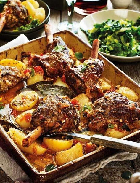 Greek lamb kleftiko with potatoes, oregano and lemon  - Sainsbury's Magazine // Food Recipe Ideas #NiceLambRecipes Lamb Kleftiko, Lamb Shank Recipe, Greek Lamb, Wallpaper Food, Meat And Potatoes, Lamb Dishes, Greek Cooking, Greek Dishes, Lamb Recipes