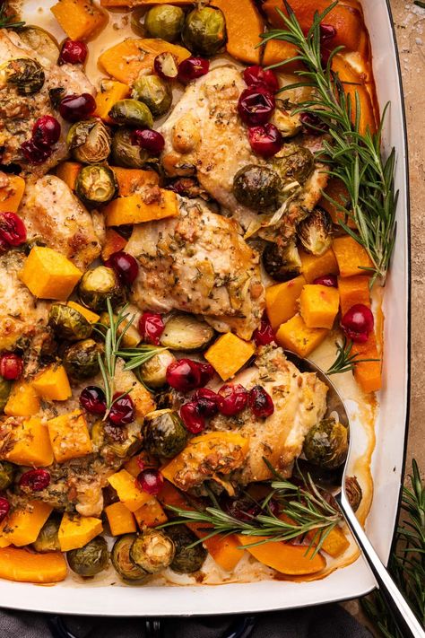 Chicken And Squash Recipes, Butternut Squash And Cranberries, E2m Recipes, Butternut Squash Tart, Squash Tart, Fall Chicken Recipes, Easy Fall Dinners, Friendsgiving Food, Chicken And Butternut Squash