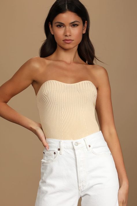 Strapless Shirt Outfits, Tube Top Outfits, Strapless Shirt, Getting Over, Twist Front Top, Boho Style Outfits, Knit Bodysuit, Strapless Tops, Cup Size