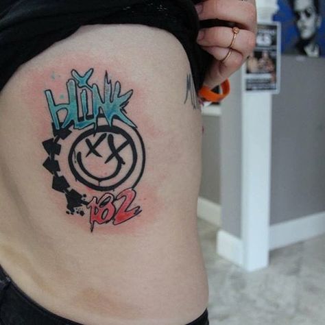 Blink 182 Logo Tattoo, Punk Rock Tattoos, Blink 182 Tattoo, Blink 182 Logo, Rock Tattoo, Pop Punk Bands, Knuckle Tattoos, Dope Tattoos For Women, Women's Tattoo