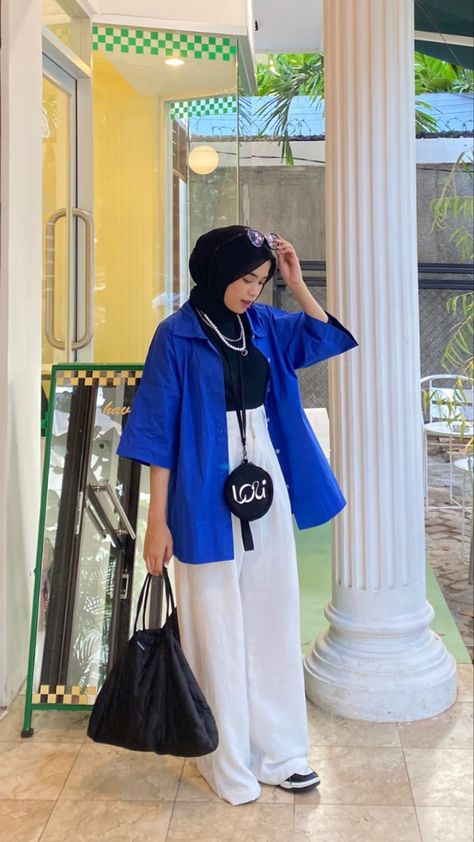 Colour Outfit, Hijab Fashion Summer, Muslim Fashion Hijab Outfits, Casual Hijab, Casual Hijab Outfit, Muslim Fashion Hijab, Concert Outfits, Outfit Hijab, Ootd Hijab