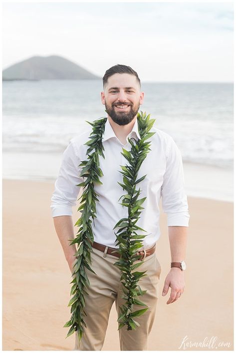 Groom Beach Wedding Attire, Groom Beach Wedding, Country Wedding Groom, Beach Wedding Groom Attire, Beach Groom, Maui Beach Wedding, Beach Wedding Groom, Maui Destination Wedding, Fiji Wedding