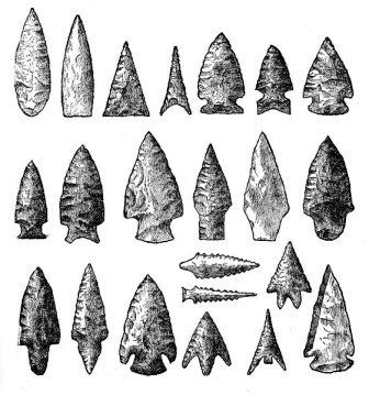 native american symbols | the arrowhead symbol used in a pictogram the arrowhead symbol Native American Arrowhead Tattoo, Paleolithic Tattoo, Arrowhead Drawing, Arrow Head Tattoos, Navajo Symbols, Native American Arrow, Native American Tools, Native American Tattoos, Arrow Heads