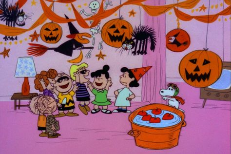 The Great Pumpkin Charlie Brown, It's The Great Pumpkin Charlie Brown, Great Pumpkin Charlie Brown, It's The Great Pumpkin, Charlie Brown Halloween, The Great Pumpkin, Great Pumpkin, Party Plan, Halloween Wallpaper Iphone