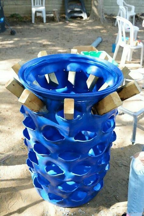 Barrel Projects, Plastic Drums, Vertical Garden Design, Hydroponic Farming, Vegetable Garden Diy, Vertical Garden Diy, Barrel Planter, Veg Garden, Japanese Landscape