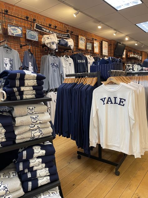 Yale Blue Aesthetic, Iv League Schools, Yale University Law School, Yale University Clothes, Yale College Aesthetic, School Shopping Aesthetic, Dream College Aesthetic, Yale Merch, Yale University Dorms