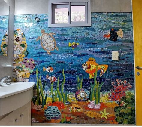 Mosaic Sea Life, Mosaic Art Diy, Mosaic Flower Pots, Mosaic Garden Art, Mosaic Birds, Mosaic Art Projects, Mosaic Tile Art, Mosaic Murals, Surfboard Art