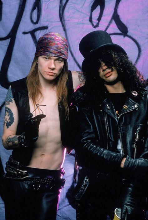 Axl Rose Slash, Men With Long Hair, Axel Rose, Duff Mckagan, Rock And Roll Bands, Axl Rose, Welcome To The Jungle, Mötley Crüe, Rock Legends