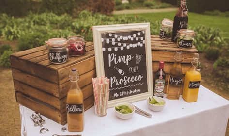 DIY: Pimp Your Prosecco or Gin Bar - Funky Pigeon Blog Prosecco Station, Cocktail Station Party, Pimp My Prosecco, Drink Bar Wedding, Cripps Barn Wedding, Wedding Cocktail Hour, Prosecco Bar, Cocktail Station, 22 Birthday