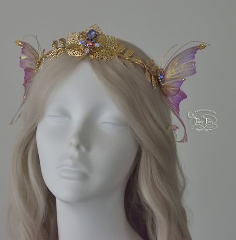 Fairy Crowns Diy, Fairy Headpiece, Halloweenský Makeup, Fairy Circle, Fantasy Crown, Rose Colors, Mermaid Core, The Aurora Borealis, Ren Fair