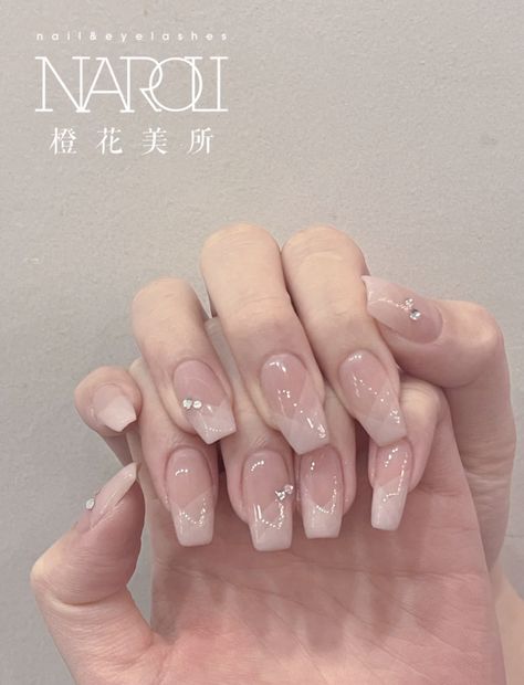 xiaohongshu nail inspo Xiao Hong Shu Nail, Xiaohongshu Nails, Vegas Nails, Nails Elegant, 2024 Nails, Racun Shopee, Minimalist Nails, Gold Nails, Nail Ideas