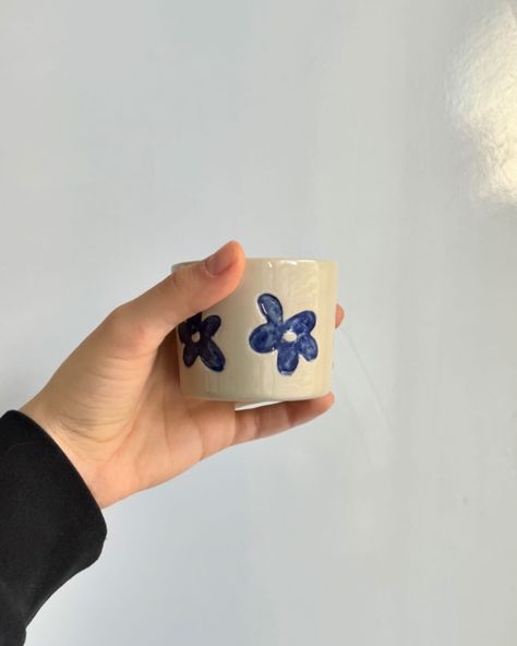 Blue flowers on my cup 🥹 #handmade #ceramics #pottery #underglaze #underglazepainting #flowers #coffee #coffeetime #coffeeholic Ceramic Mug Flowers, Handmade Cups Ceramic Pottery, Hand Made Ceramics, Cup Ceramic Design, Ceramic Underglaze Ideas, Aesthetic Pottery Ideas, Ceramic Cup Ideas, Homemade Ceramics, Ceramic Ideas Pottery