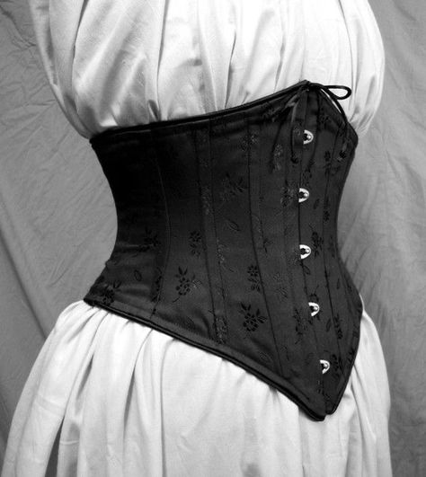 1900 Corset, Corset Victorian, Under Bust Corset, Corset Outfit, Waist Corset, Corset Waist, Corset Fashion, Underbust Corset, Waist Training