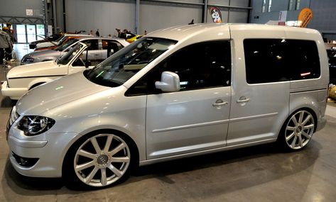 Explore The Adventurous Eye photos on Flickr. The Adventurous Eye has uploaded 60514 photos to Flickr. Vans Custom Ideas, Vw Caddy Tuning, Eye Photos, Vw Caddy Maxi, Jetta A4, Caddy Van, Caddy Maxi, Volkswagen Touran, Volkswagen Van