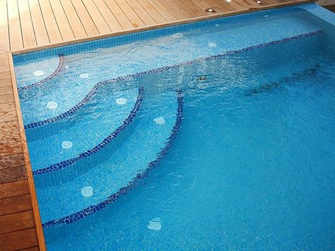 Swimming Pool Stairs, Pool Stairs Design, Pool Stairs Inground, Pool Sitting Area Ideas, Pool Steps Inground, Pool Design Plans, Pool Stairs, Swimming Pool Steps, Geometric Pool