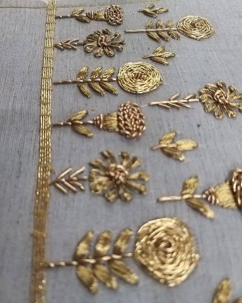 ilu warsi (@ilyaswarsi) • Instagram photos and videos Antique Embroidery Patterns, Flower Motif Design Embroidery, Zardosi Embroidery Motif Simple, Zardosi Embroidery Motif, Punjabi Embroidery, Embroidery Goldwork, Simple Blouses, Indian Embroidery Designs, Dori Work