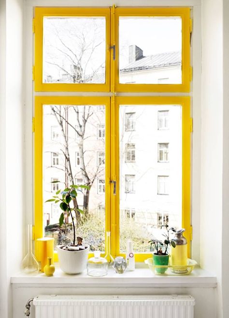 Painted Window Frames, Yellow Window, Disc Interiors, Design Color Trends, Colorful Frames, Interior Design Color, Yellow Interior, Pure Design, A Frame Cabin