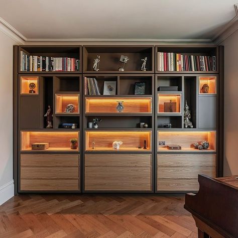 Modern Bookcase Wall, Wabi Sabi Dining Room, Bookshelves Around Fireplace, Luxury Bookcase, Office Built Ins, Built In Shelves Living Room, Living Room Built Ins, Wood Furniture Legs, Japandi Living