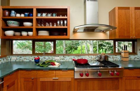 A Fresh Perspective: Window Backsplash Ideas And The Designs Around Them Sink Cupboard, Kitchen Decorations Ideas, 1950s Kitchen Remodel, Dapur Rustic, Narrow Kitchen Remodel, Kitchen Remodel Checklist, Tiny Kitchen Remodel, Condo Kitchen Remodel, Vintage Kitchen Remodel